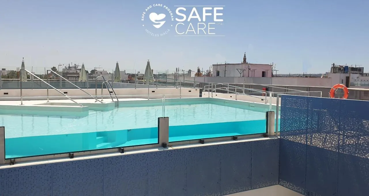 Hotel Macia Sevilla Kubb
