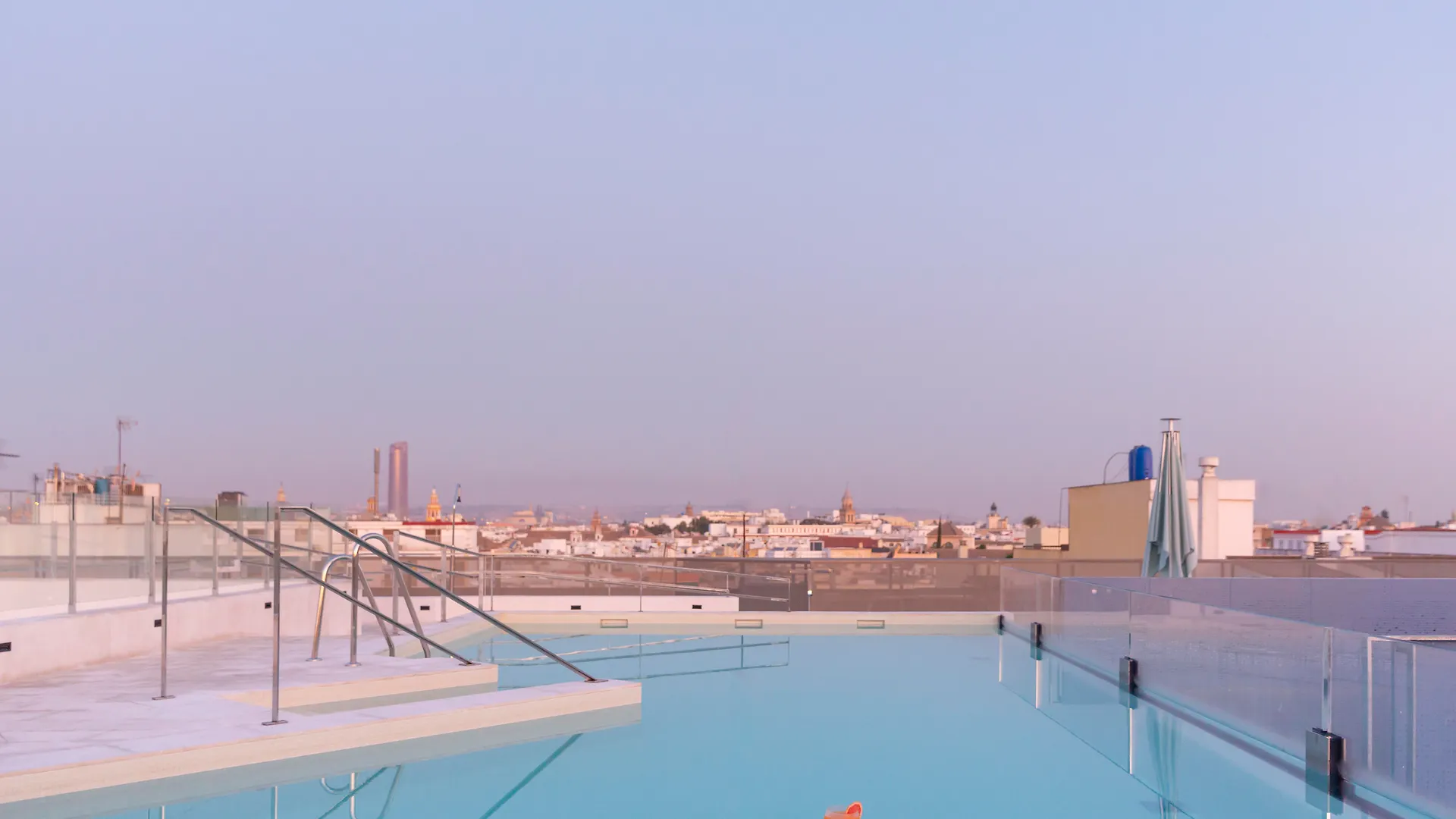 Hotel Macia Sevilla Kubb Spain