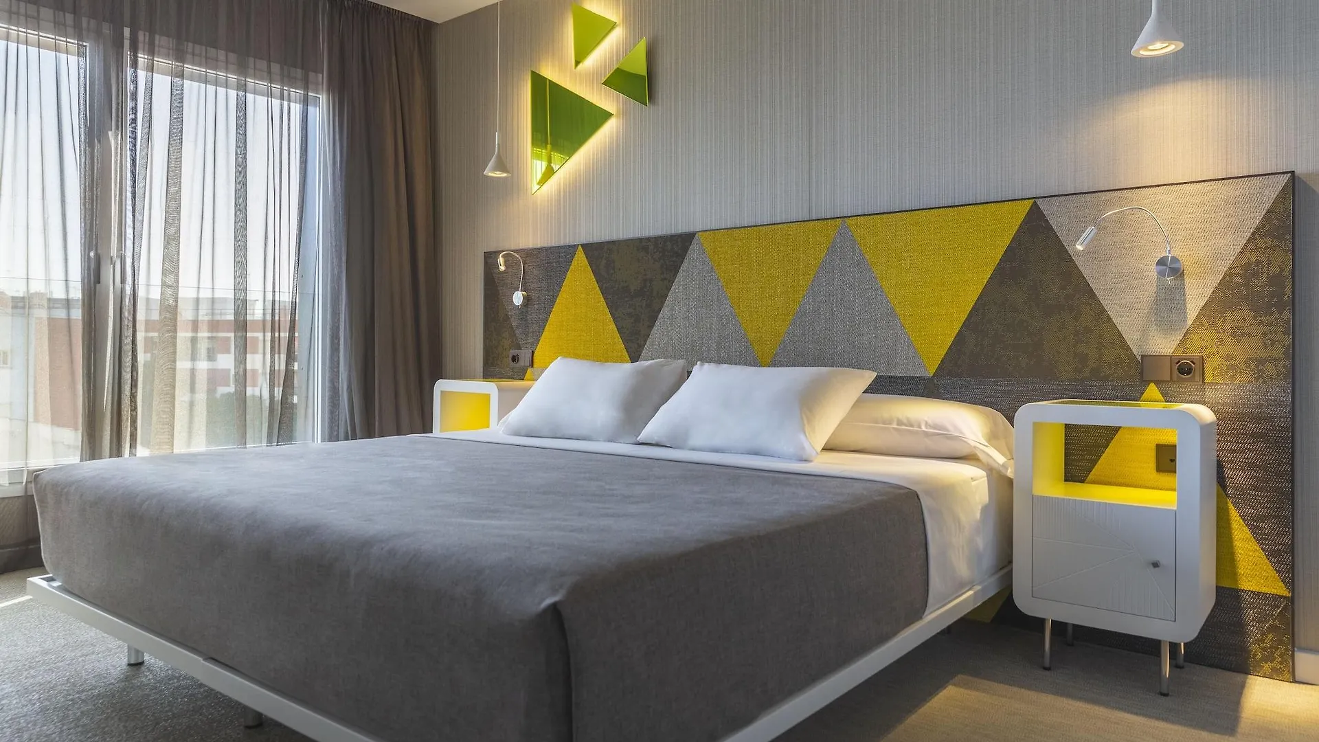 Hotel Macia Sevilla Kubb