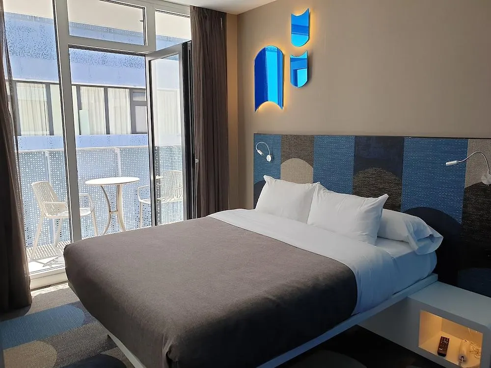 Hotel Macia Sevilla Kubb